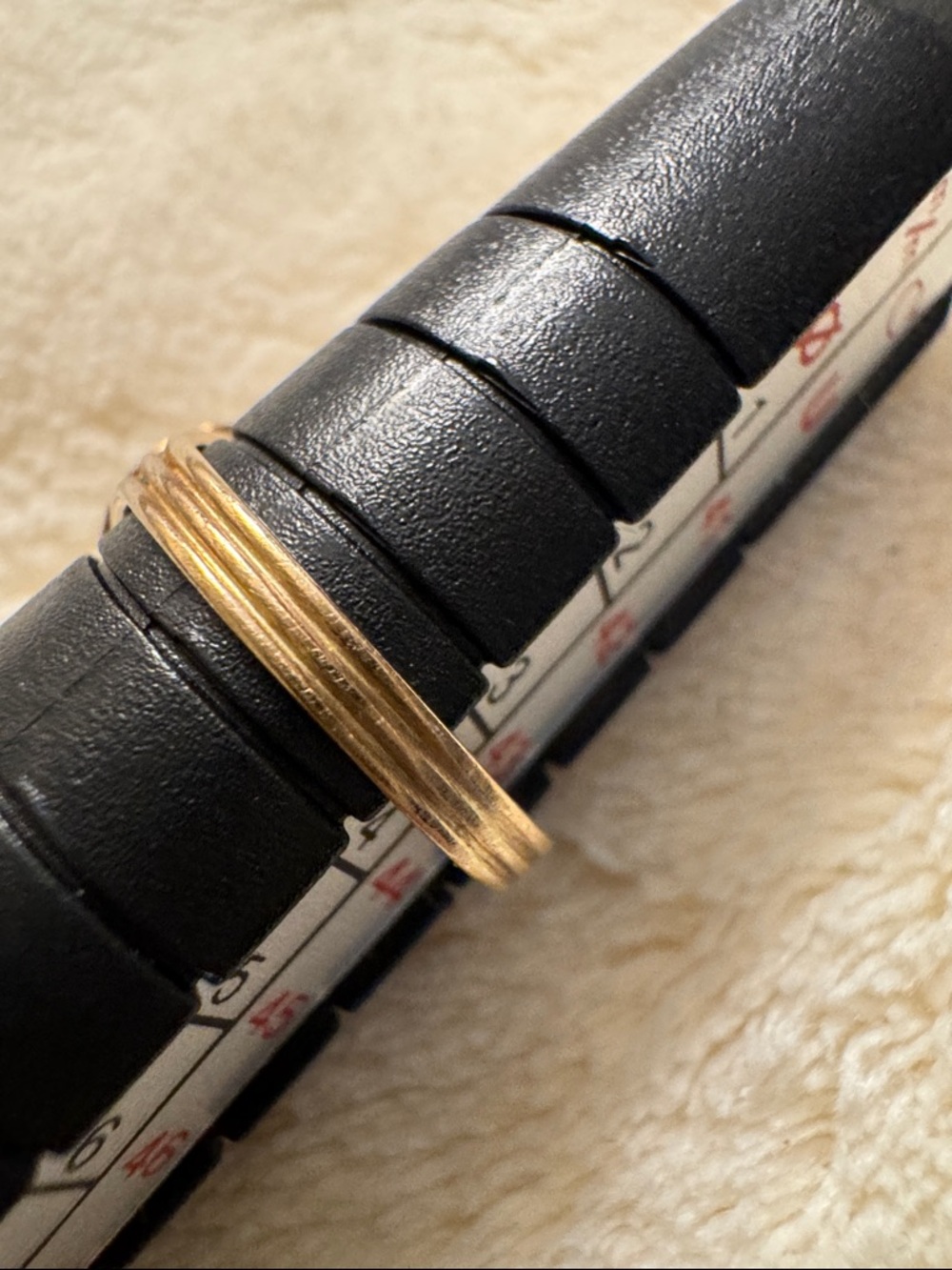 Gold Initial 'R' Signet Ring - Women's Jewelry - Picture 6 of 10